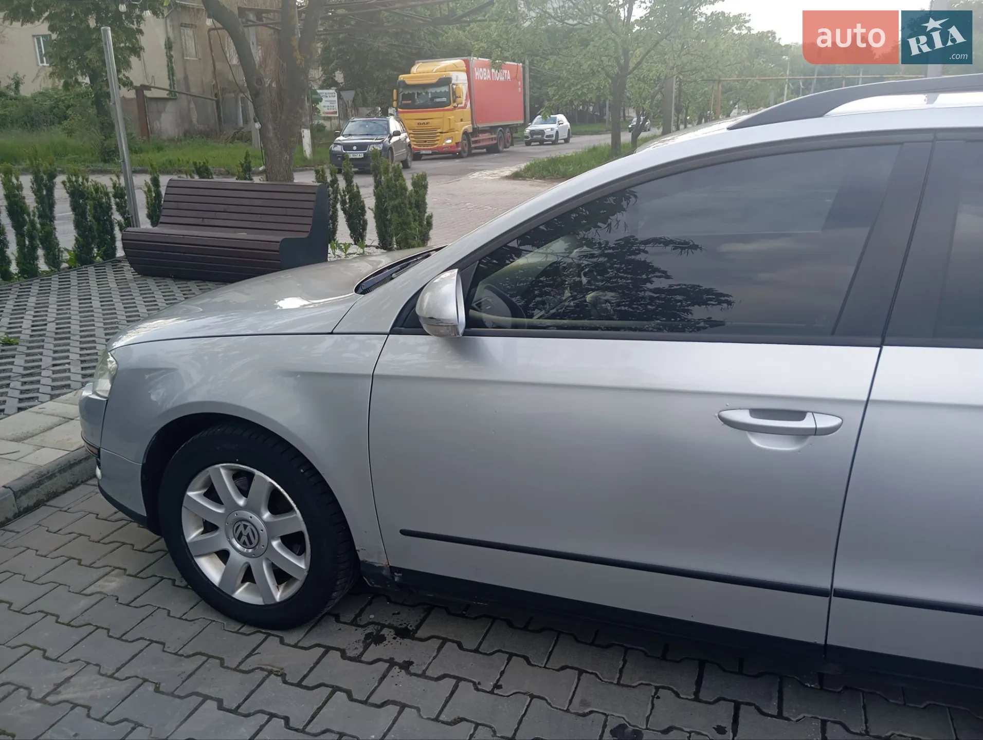 2010 Volkswagen Passat - мініатюра 6