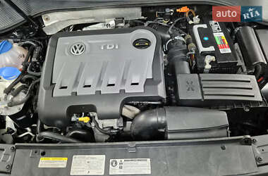 Седан Volkswagen Passat 2014 в  фото 9 Седан Volkswagen Passat 2014 в