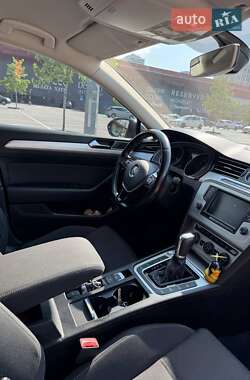 Универсал Volkswagen Passat 2015 в 