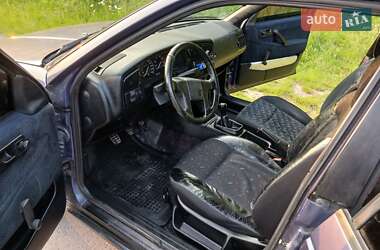 Универсал Volkswagen Passat 1993 в 