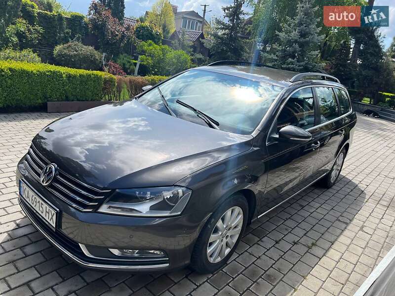 Универсал Volkswagen Passat 2014 в Киеве