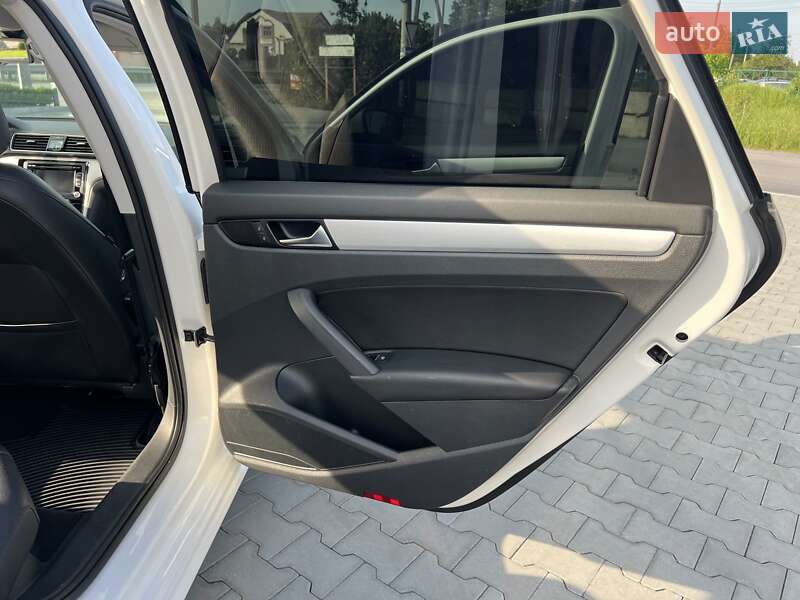 Седан Volkswagen Passat 2013 в Вінниці