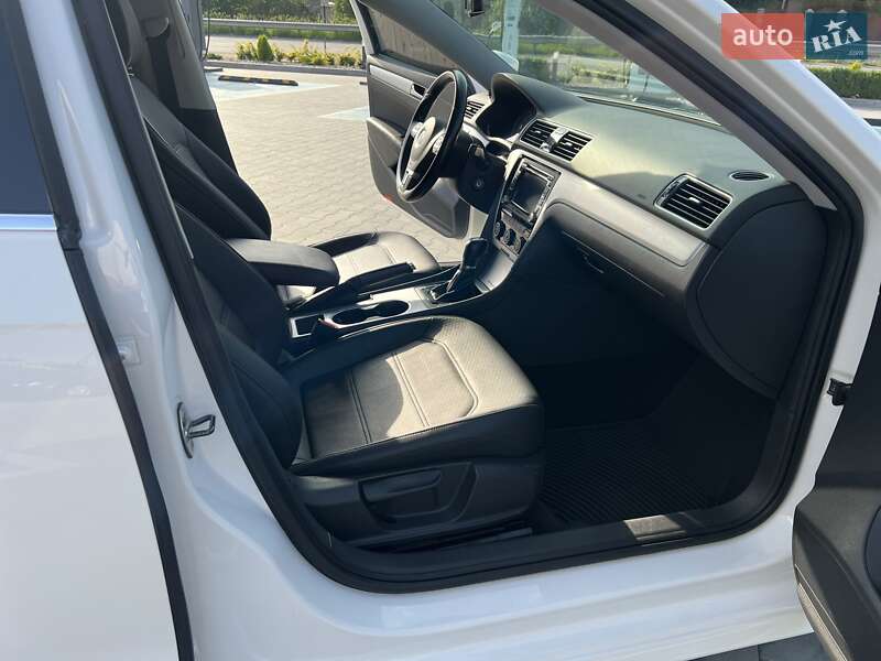 Седан Volkswagen Passat 2013 в Вінниці