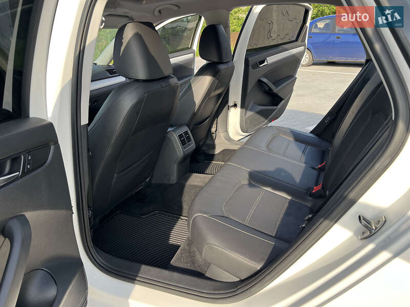 Седан Volkswagen Passat 2013 в Вінниці