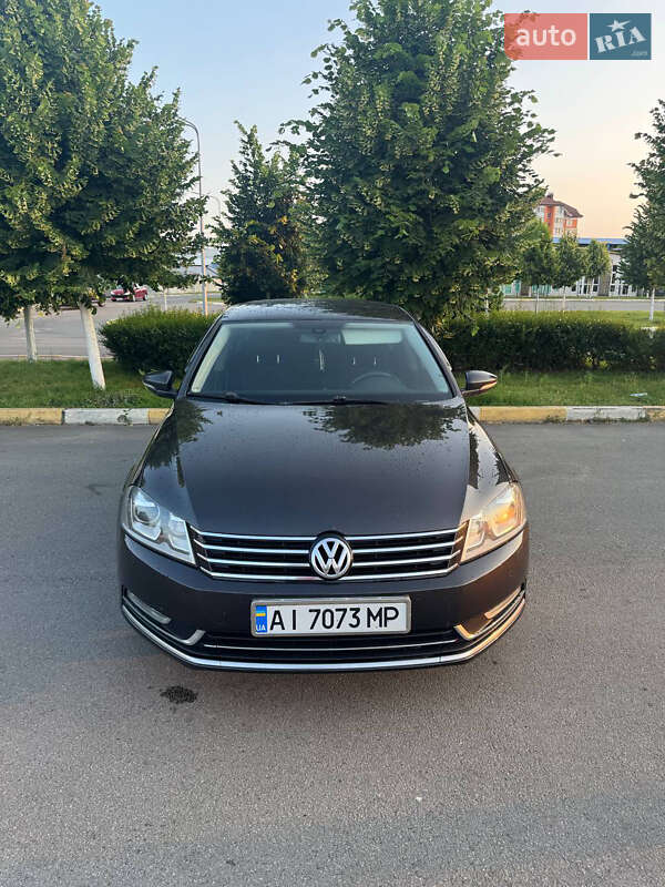 Volkswagen Passat 2011
