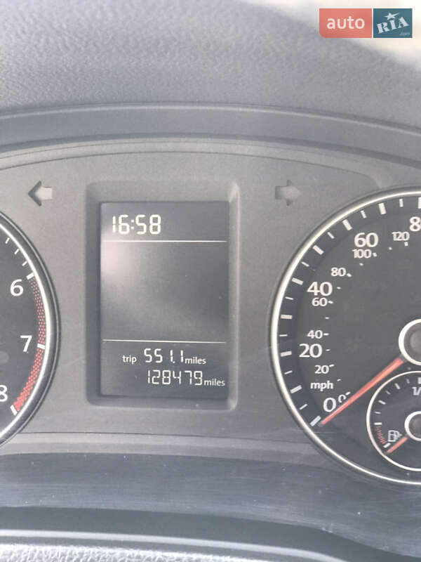 Седан Volkswagen Passat 2014 в Львові