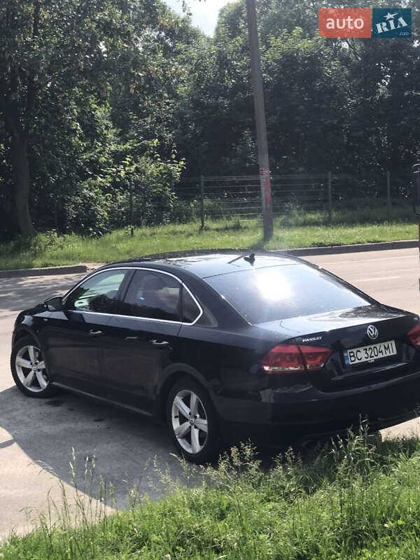 Седан Volkswagen Passat 2014 в Львові