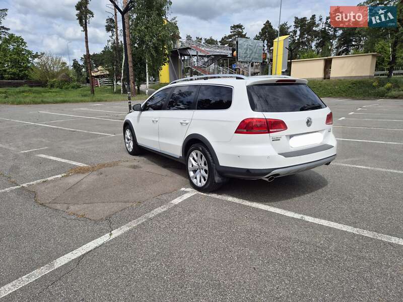 Універсал Volkswagen Passat 2014 в Києві