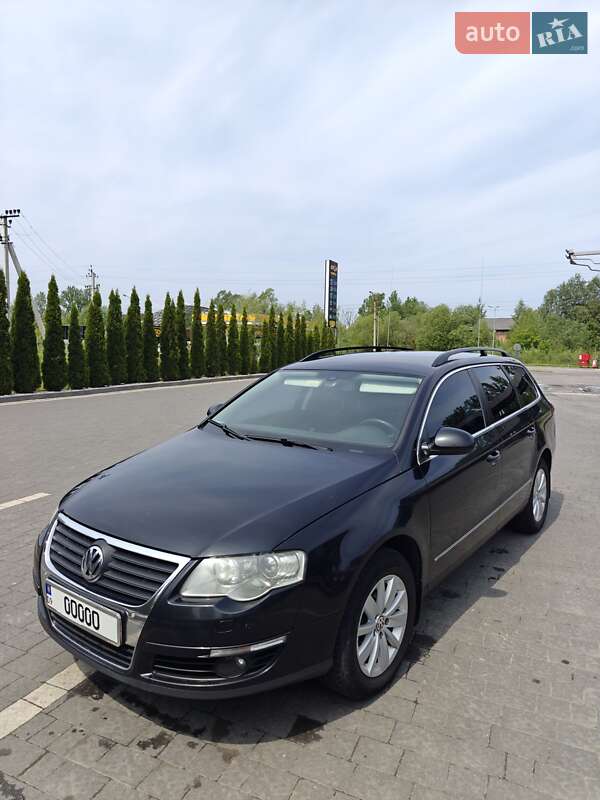 Универсал Volkswagen Passat 2010 в Ивано-Франковске