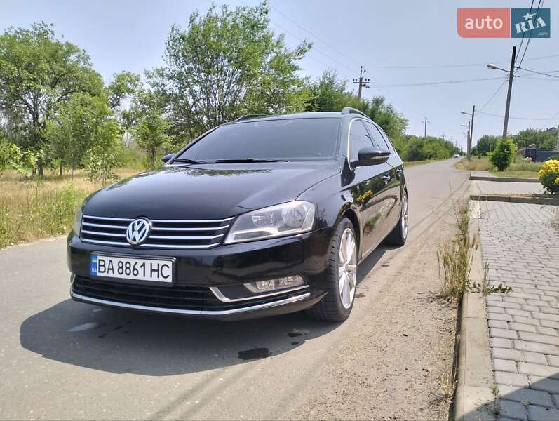 Универсал Volkswagen Passat 2011 в Николаеве