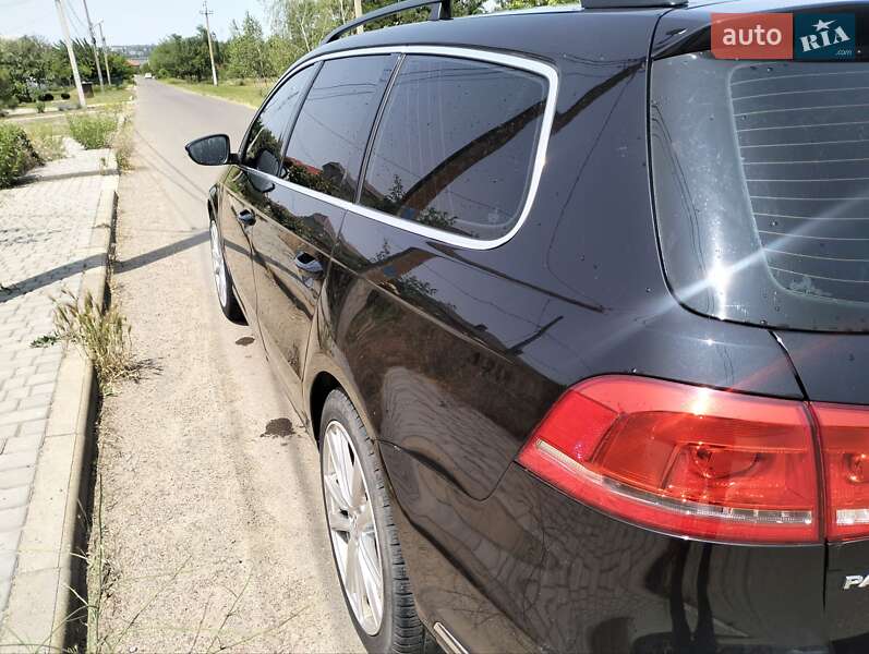 Универсал Volkswagen Passat 2011 в Николаеве