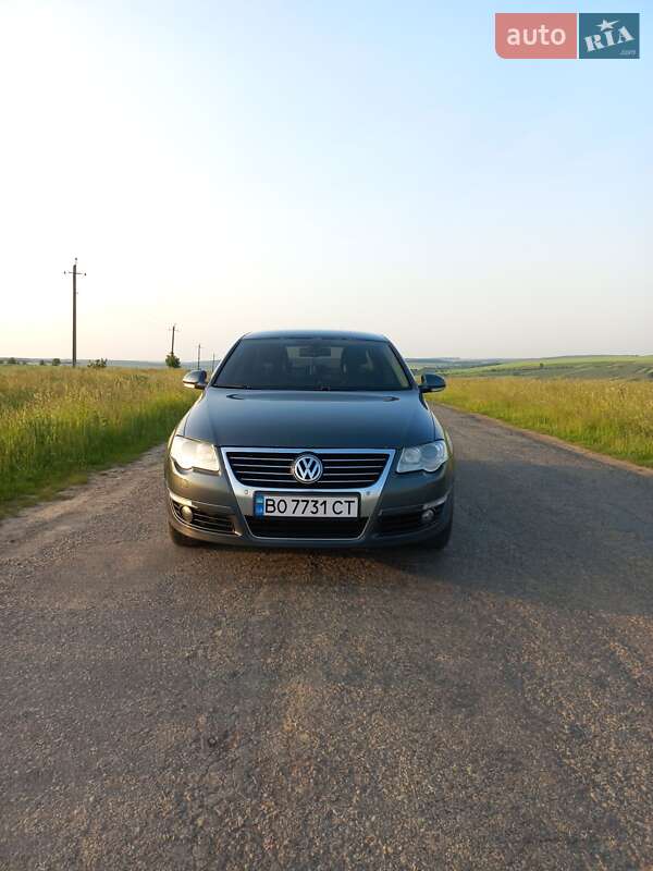 Седан Volkswagen Passat 2010 в 