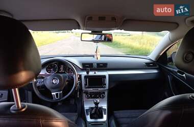 Седан Volkswagen Passat 2010 в 