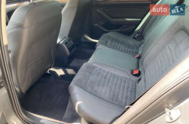 Универсал Volkswagen Passat 2015 в 