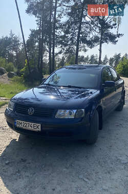 Седан Volkswagen Passat 1999 в Коростышеве