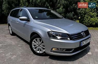 Универсал Volkswagen Passat 2011 в 