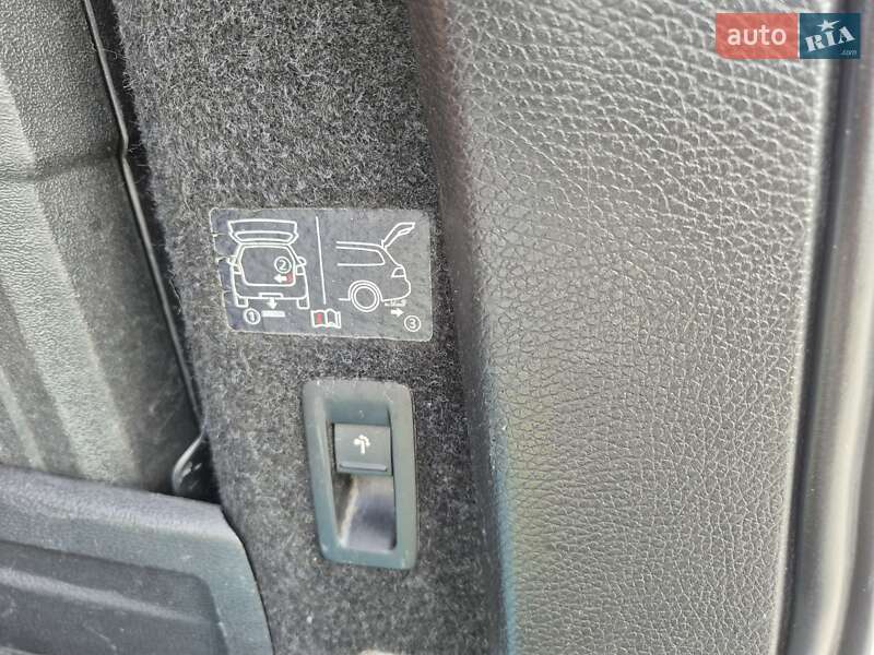 Універсал Volkswagen Passat 2014 в Києві