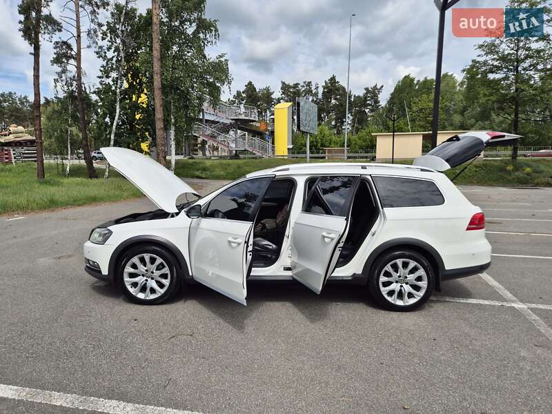 Універсал Volkswagen Passat 2014 в Києві