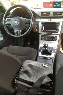 Универсал Volkswagen Passat 2010 в 