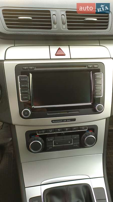 Универсал Volkswagen Passat 2010 в Умани