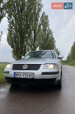 Універсал Volkswagen Passat 2004 в Сарнах