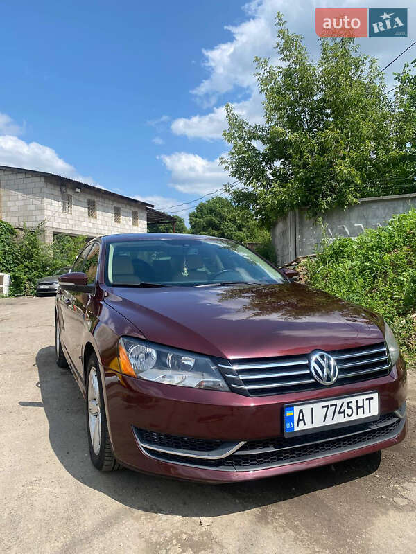 Седан Volkswagen Passat 2013 в 