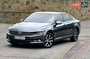 Седан Volkswagen Passat 2015 в 