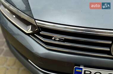 Седан Volkswagen Passat 2015 в 