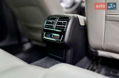 Седан Volkswagen Passat 2015 в 
