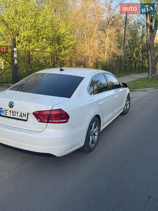 Седан Volkswagen Passat 2013 в Днепре фото 3 Седан Volkswagen Passat 2013 в Днепре