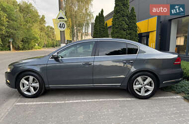 Седан Volkswagen Passat 2011 в 