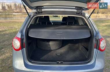 Универсал Volkswagen Passat 2009 в 