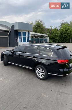 Универсал Volkswagen Passat 2015 в 