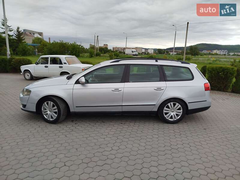 Универсал Volkswagen Passat 2006 в Кременце