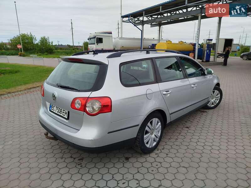 Универсал Volkswagen Passat 2006 в Кременце