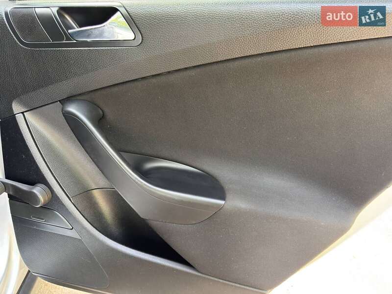 Универсал Volkswagen Passat 2006 в Ахтырке