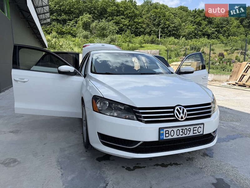 Седан Volkswagen Passat 2013 в Теребовле