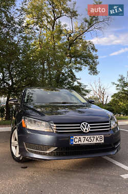 Седан Volkswagen Passat 2012 в Одесі