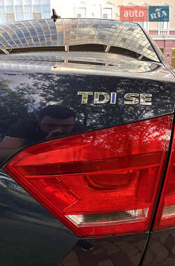 Седан Volkswagen Passat 2012 в Одесі