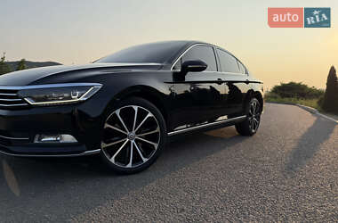 Седан Volkswagen Passat 2017 в 