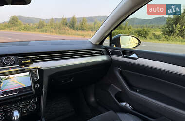 Седан Volkswagen Passat 2017 в 