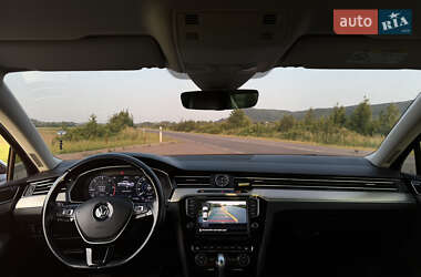 Седан Volkswagen Passat 2017 в 