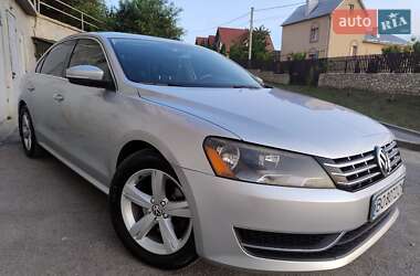 Седан Volkswagen Passat 2012 в Тернополі