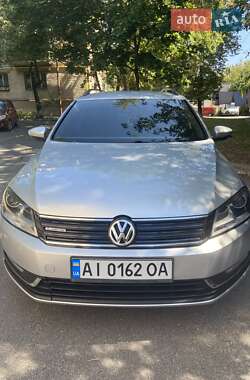 Універсал Volkswagen Passat 2014 в Києві