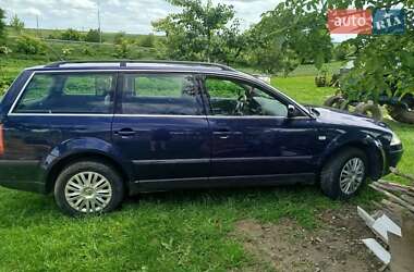 Універсал Volkswagen Passat 2001 в Нововолинську