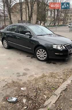 Седан Volkswagen Passat 2006 в Жовтих Водах