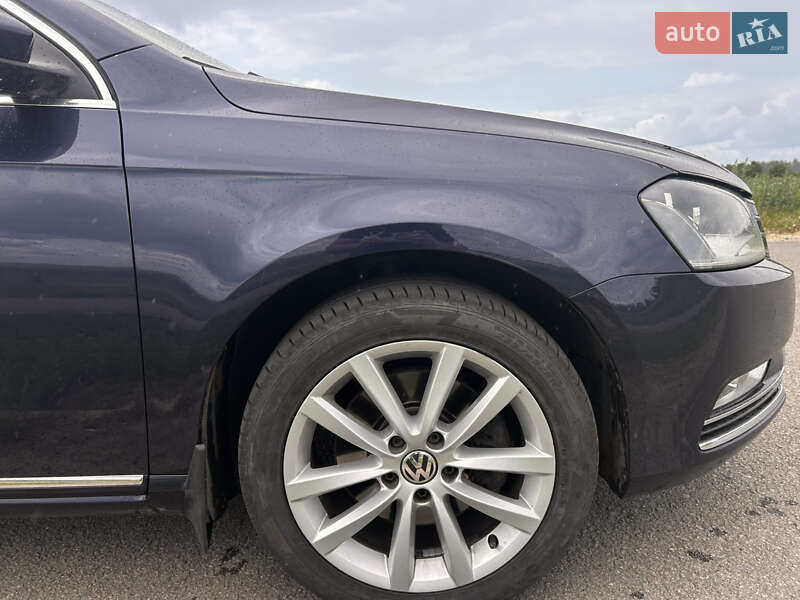 Универсал Volkswagen Passat 2012 в Харькове