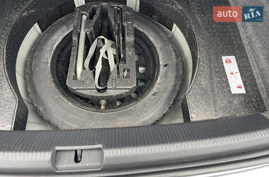 Седан Volkswagen Passat 2012 в 