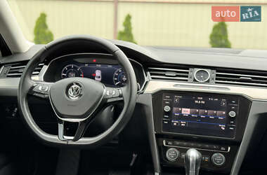 Седан Volkswagen Passat 2018 в 