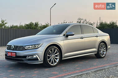 Седан Volkswagen Passat 2019 в 